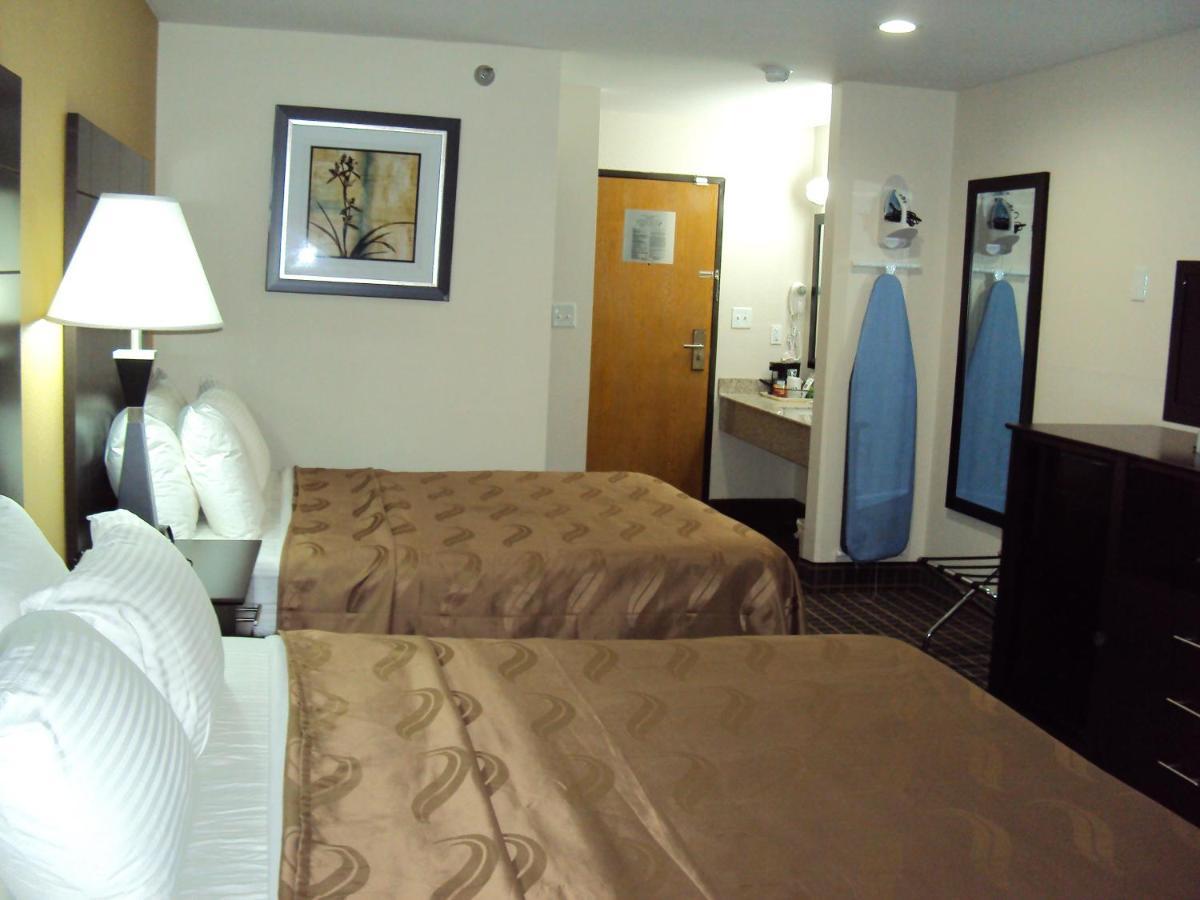 Quality Inn Carbondale University Area Luaran gambar