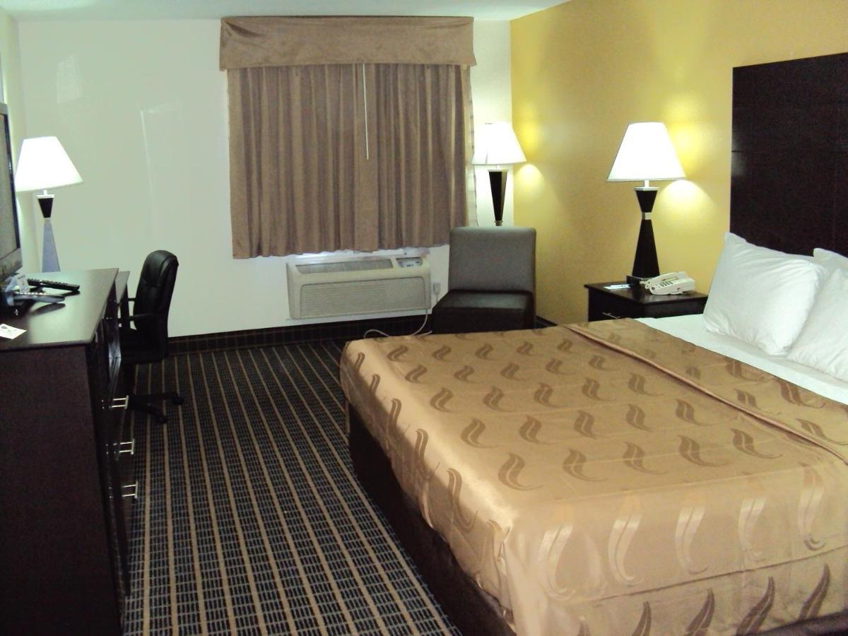 Quality Inn Carbondale University Area Luaran gambar