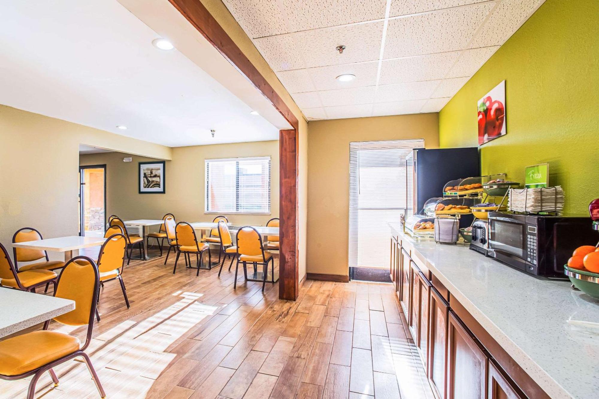 Quality Inn Carbondale University Area Luaran gambar