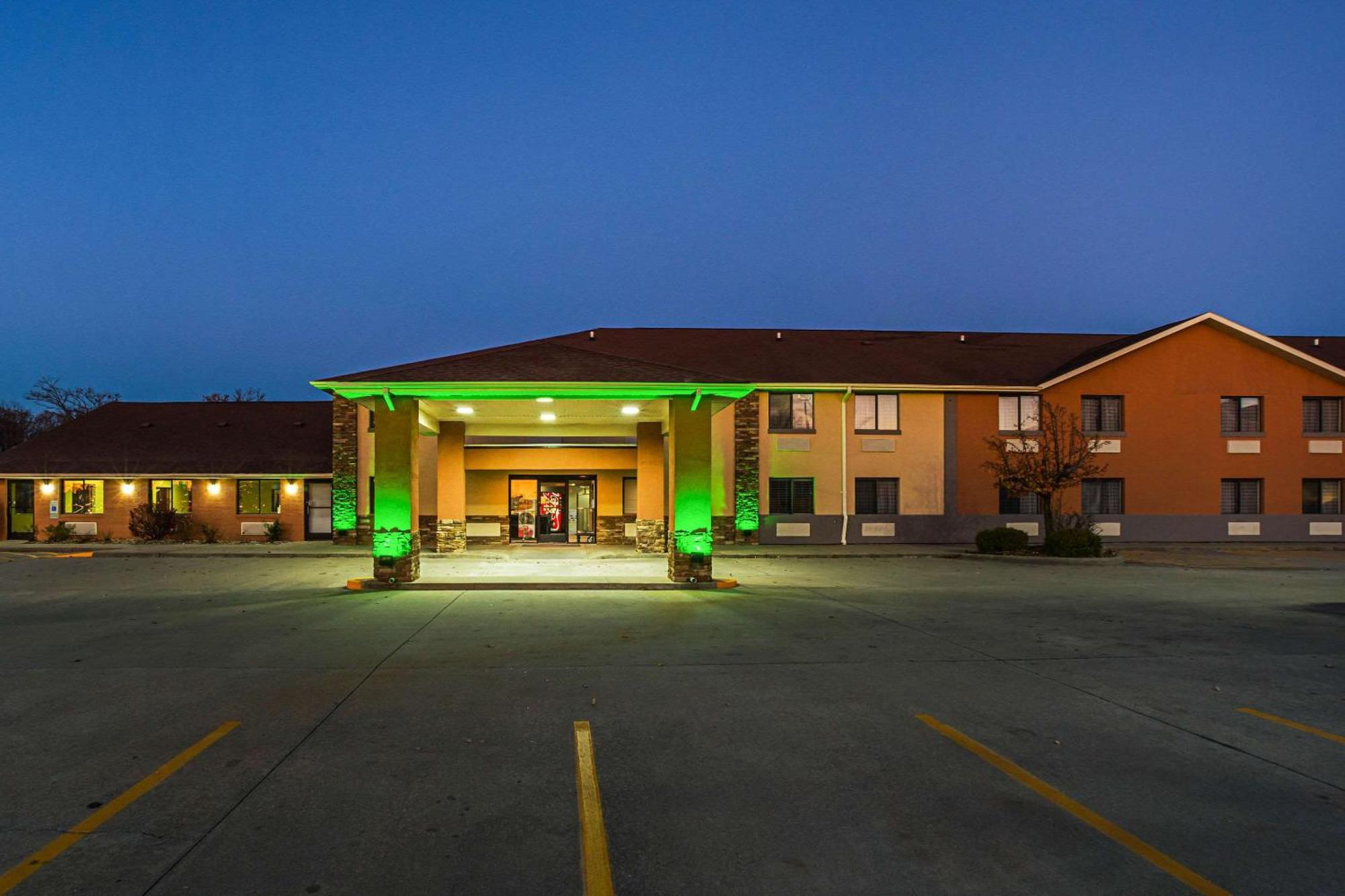 Quality Inn Carbondale University Area Luaran gambar