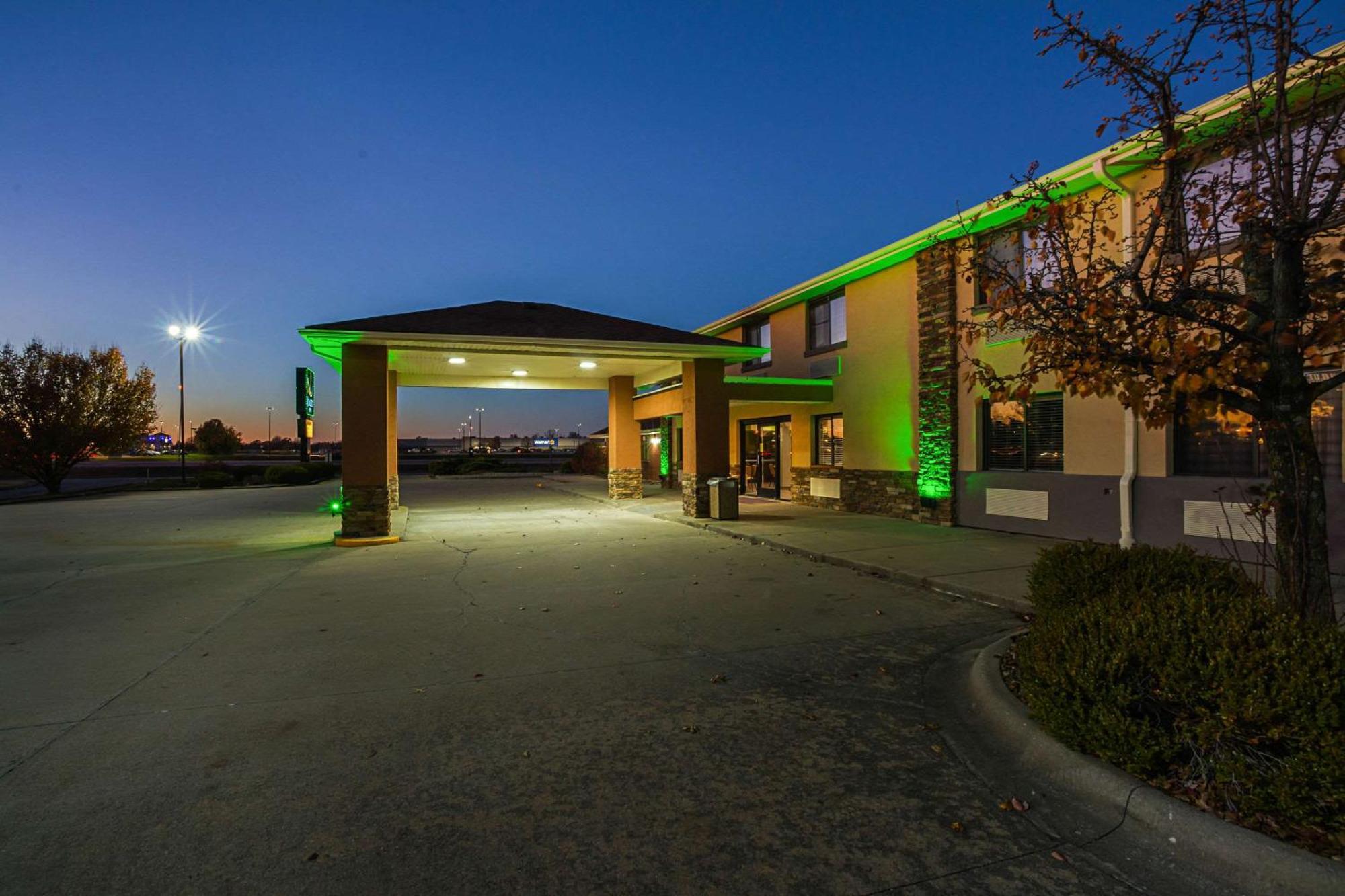 Quality Inn Carbondale University Area Luaran gambar